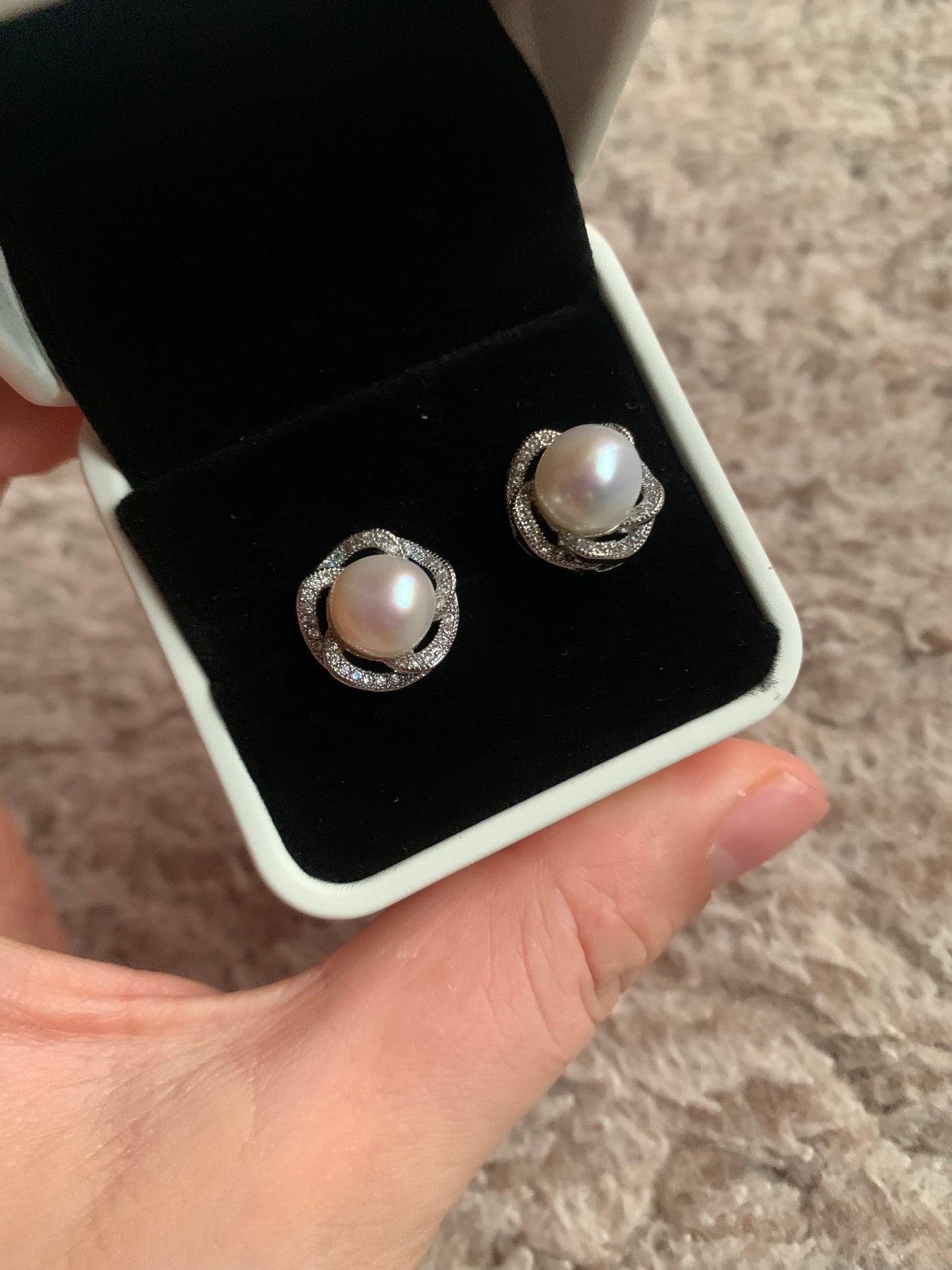 Pearl earrings